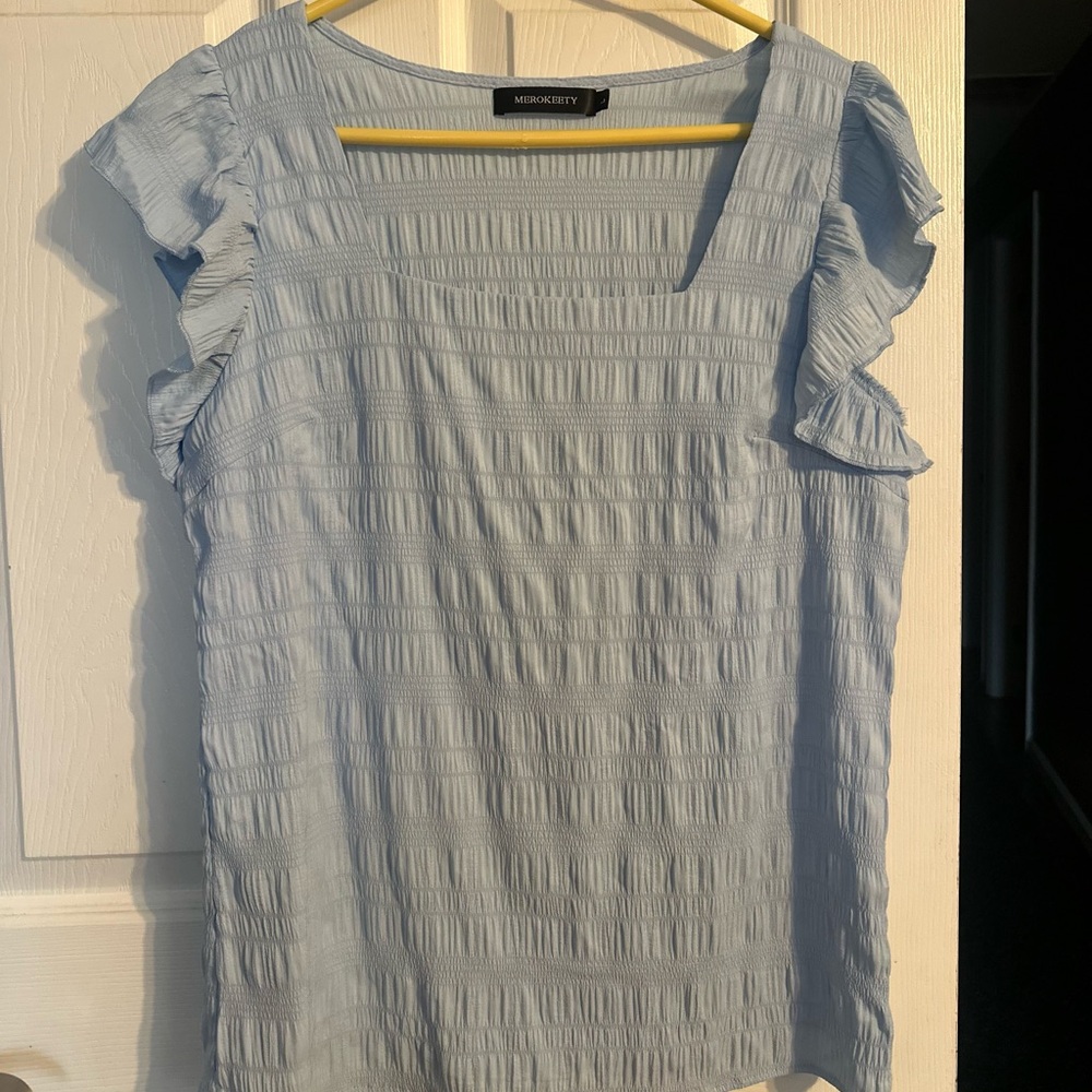 Light Blue Smocked Flutter Sleeve Top - L
